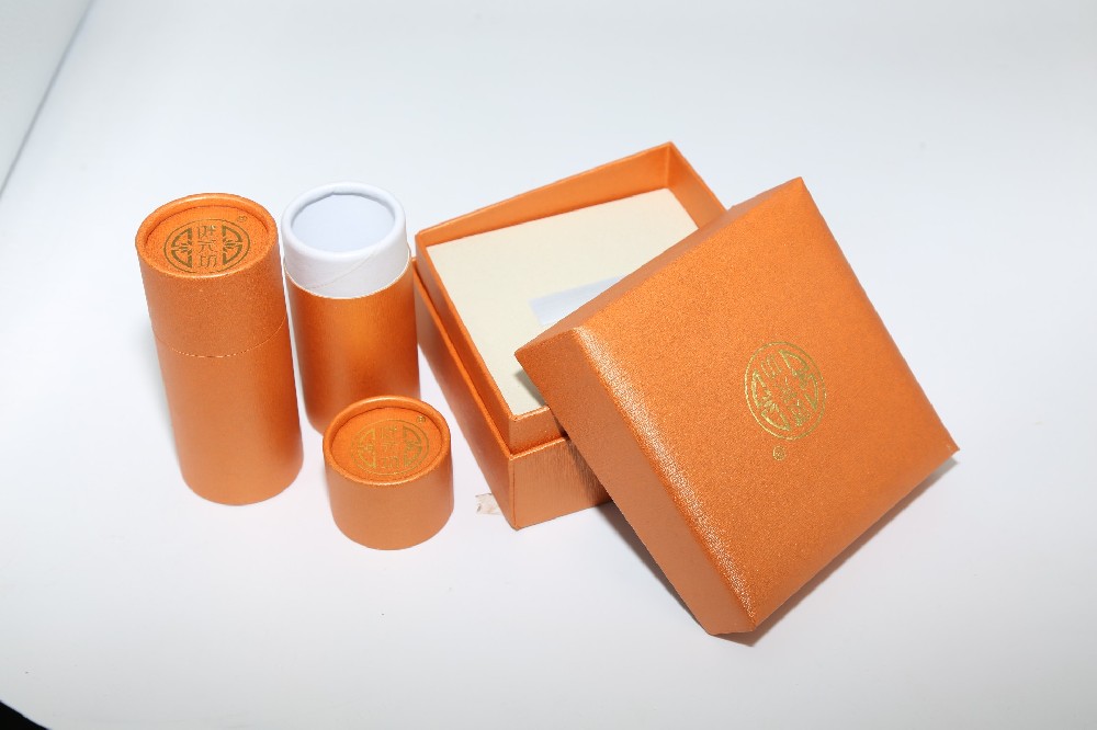 廣州包裝盒印刷廠：幫你打造獨一無二的禮品盒、食品盒和灑具盒！